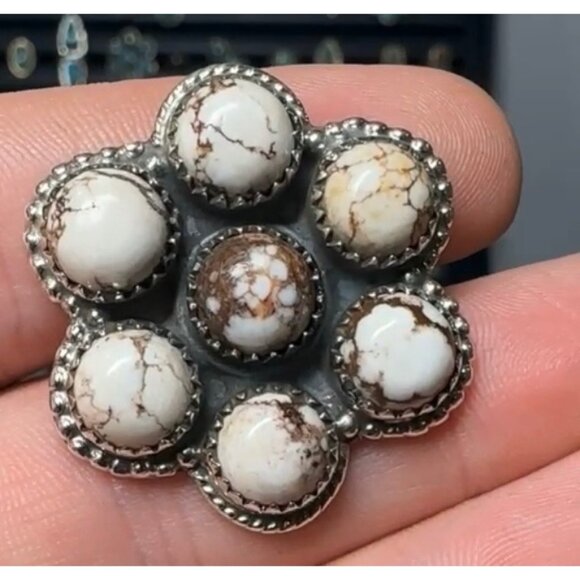 Sterling Silver Wild Horse Stone Ring Size 9 Floral Design - Picture 1 of 7